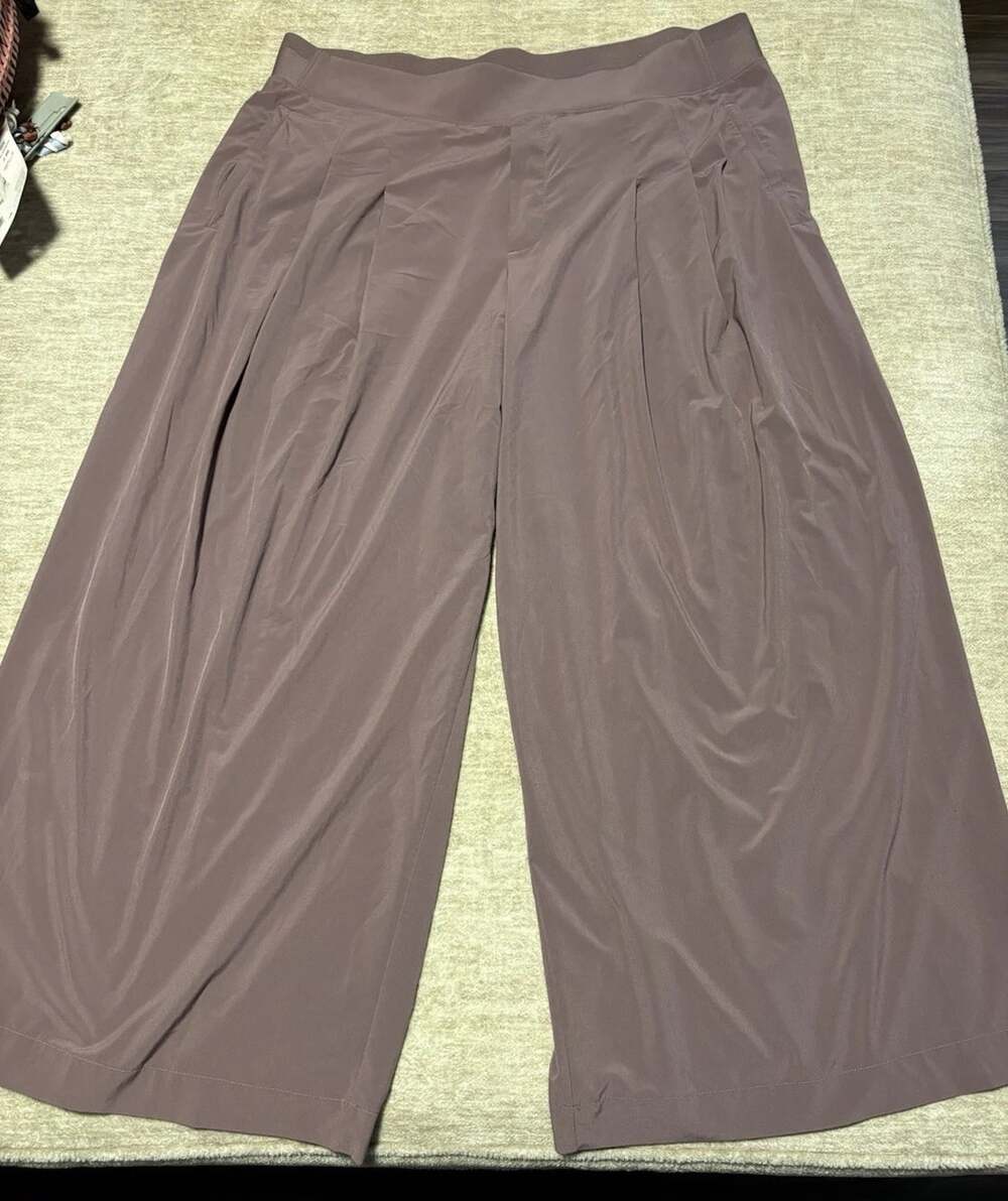 Athleta Brooklyn Heights High Rise Pleated Wide Leg Pant Damask Mauve Size 20